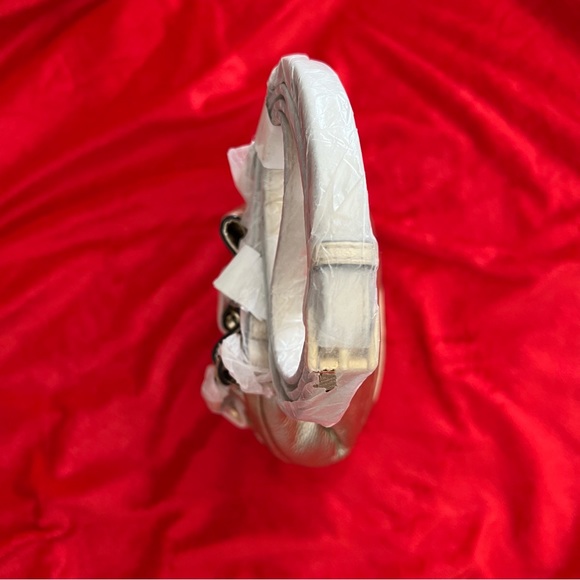 NWT Michael Michael Kors Frankie Drawstring Crossbody Bag in Pale Gold - Picture 6 of 7